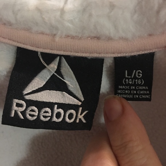 Girls Reebok Furry Jacket Size 14/16 - Picture 7 of 8